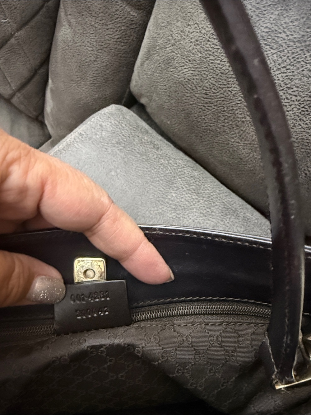 Gucci Canvas Shoulder Bag with Green and Red Stripe - Picture 9 of 9